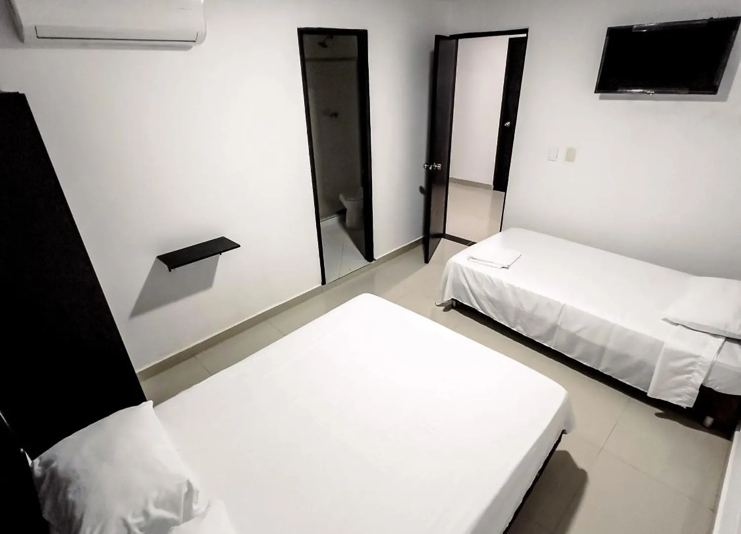 Hotel Bazurto Plaza Cartagena 0*,
